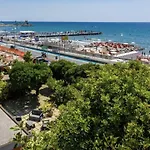 Semesterbostad La Casetta Rosa Diano Marina