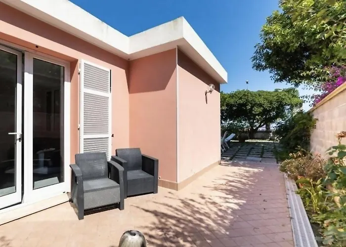 בית נופש La Casetta Rosa דיאנו מרינה